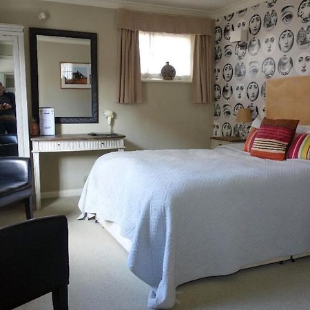 Old Borough Arms Hotel Rye Bagian luar foto